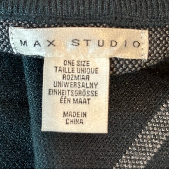 Max Studio Evergreen Plaid Sweater Cape Poncho, Oversized, OS - Picture 6 of 7